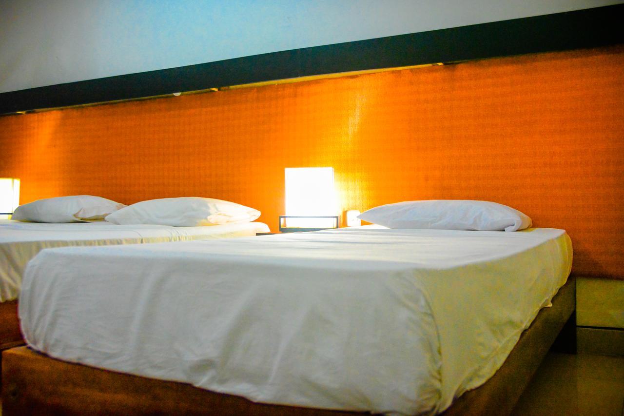 Rainbow Beach Hotel Negombo Exterior foto